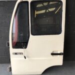 MAN 8.153 Near side passenger door