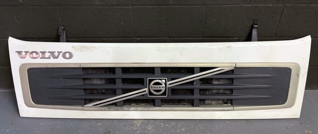 Volvo FM12 Front Panels Grill, Bonnet, Lower Grill, Bumper Centre