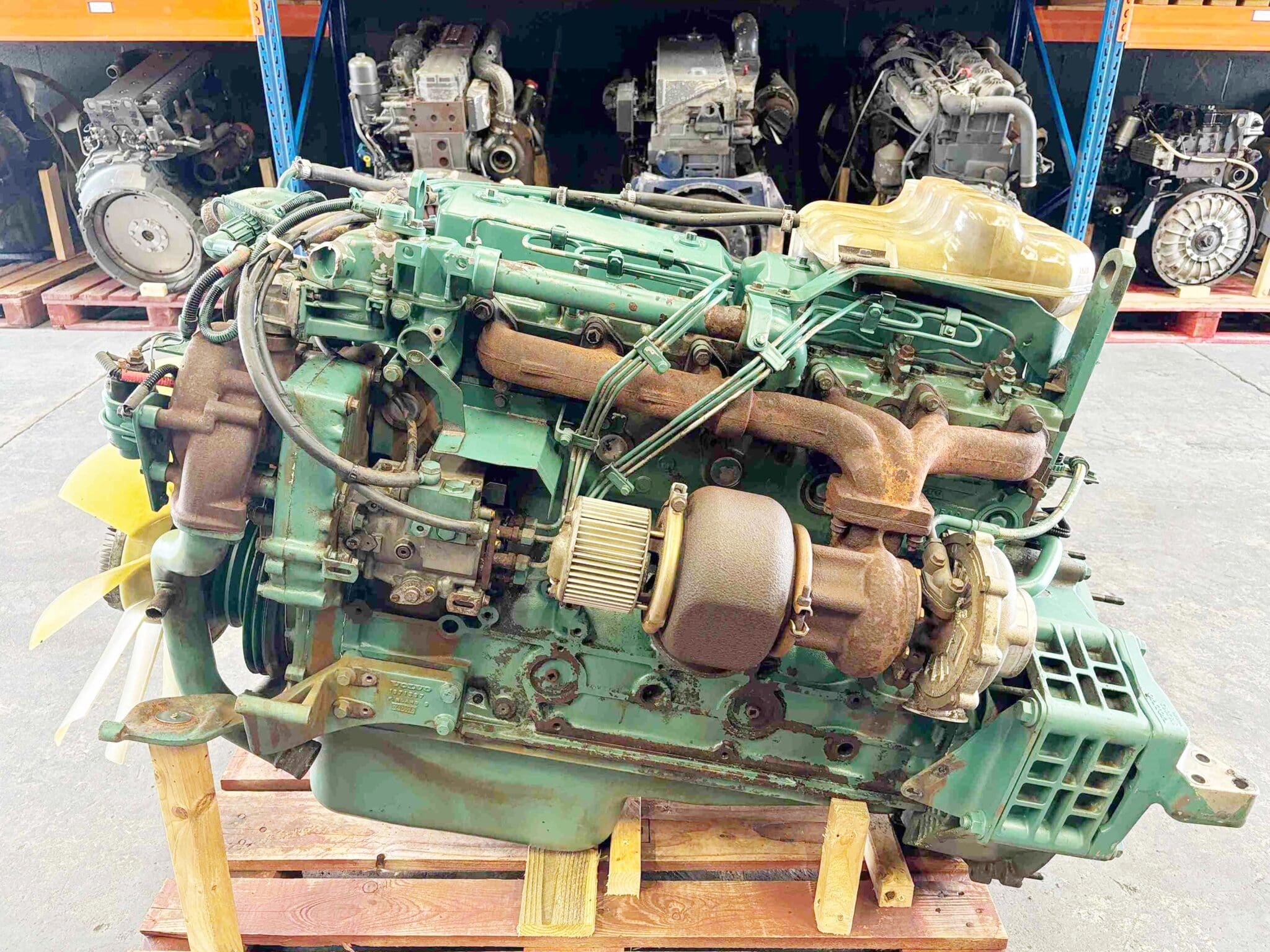 Complete Truck Engine Exchange: How It Works - M W Truck Parts