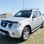 Nissan Navara Tekna 2015 Pickup 2.5 dCi Diesel Manual 4WD Euro 5 190 ps
