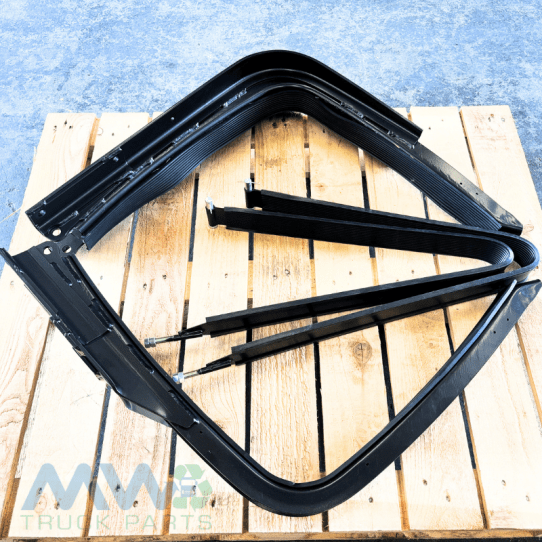 Fuel Tank Bracket and Strap Set For Mercedes Actros MP4 Arocs Antos (2)