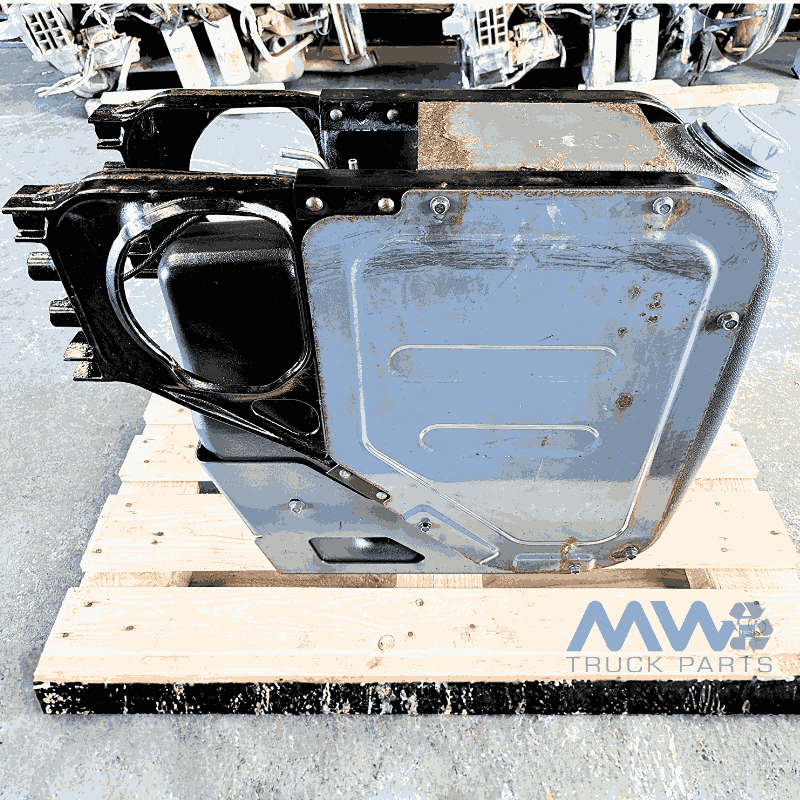 Volvo FH FM AdBlue Urea Tank 60L Assembly with Sensor 21134658 21073825 (1)