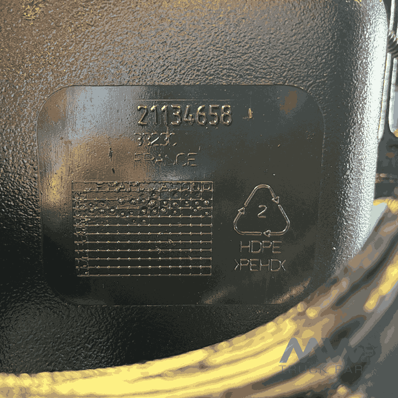 Volvo FH FM AdBlue Urea Tank 60L Assembly with Sensor 21134658 21073825 (1)